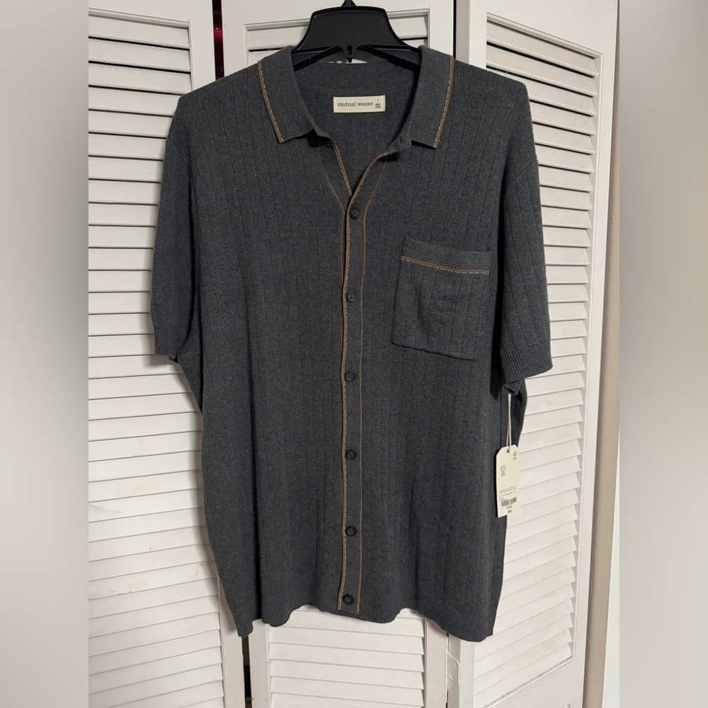NWT Mutual Weave button down shirt, grey